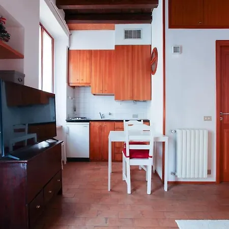 Charming Flat In Brera Milánó